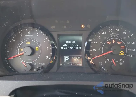 2015 Toyota Sienna Le 8 Passenger z USA, uszkodzony, nr VIN 5TDKK3DC6FS663023